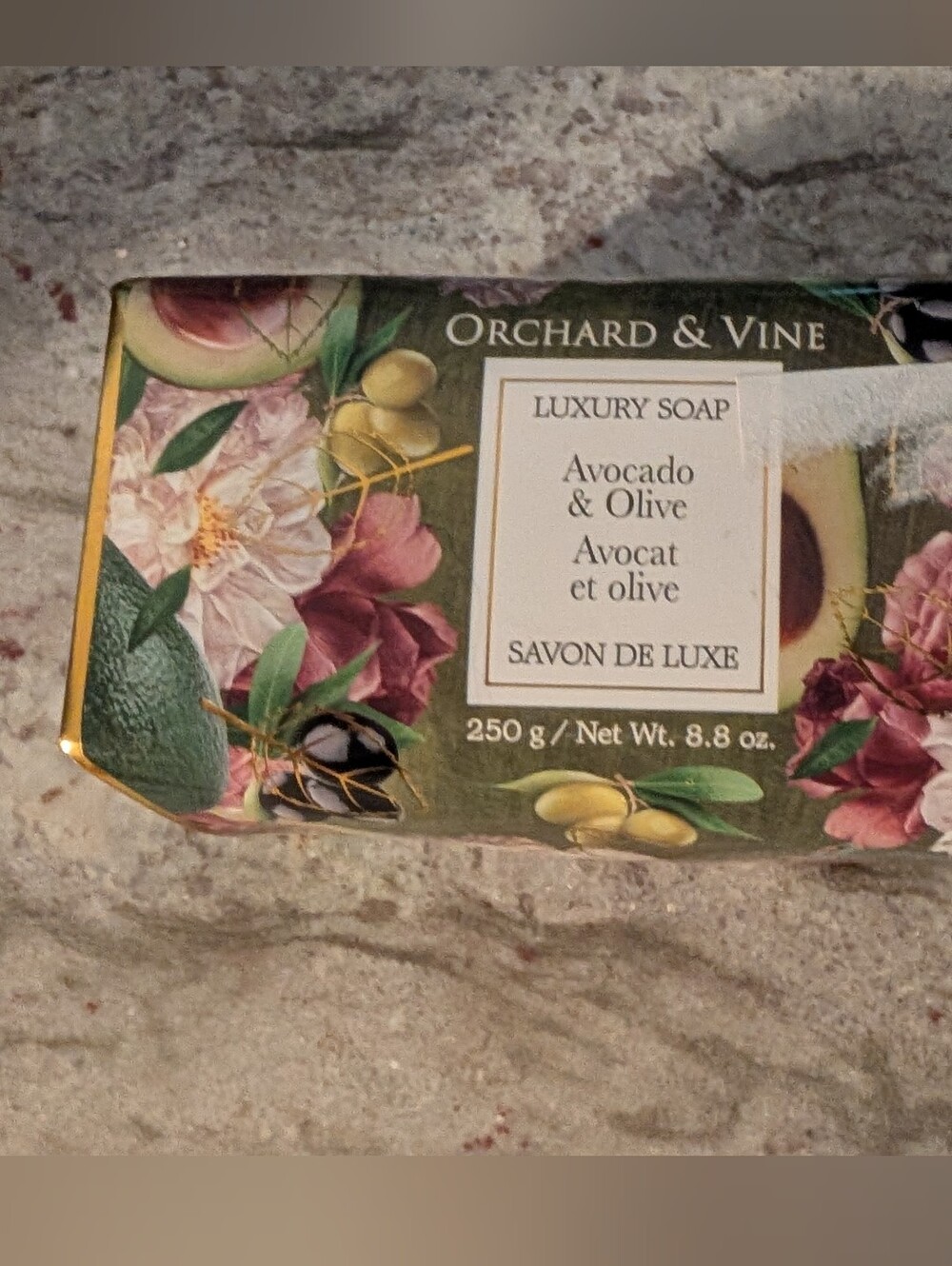 Orchard & Vine Luxury Soap Avocado Olive Scented Oval Bar Unused 8.8 Ounces Pkg